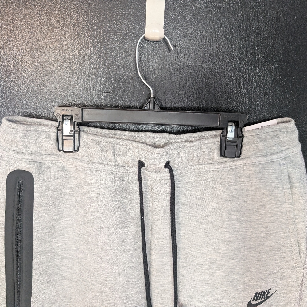 Nike Tech Joggers Nike Joggers Sweatpants Gray Men's BNWT - Picture 8 of 16
